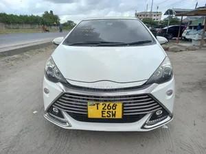 Toyota Aqua 2017 White
