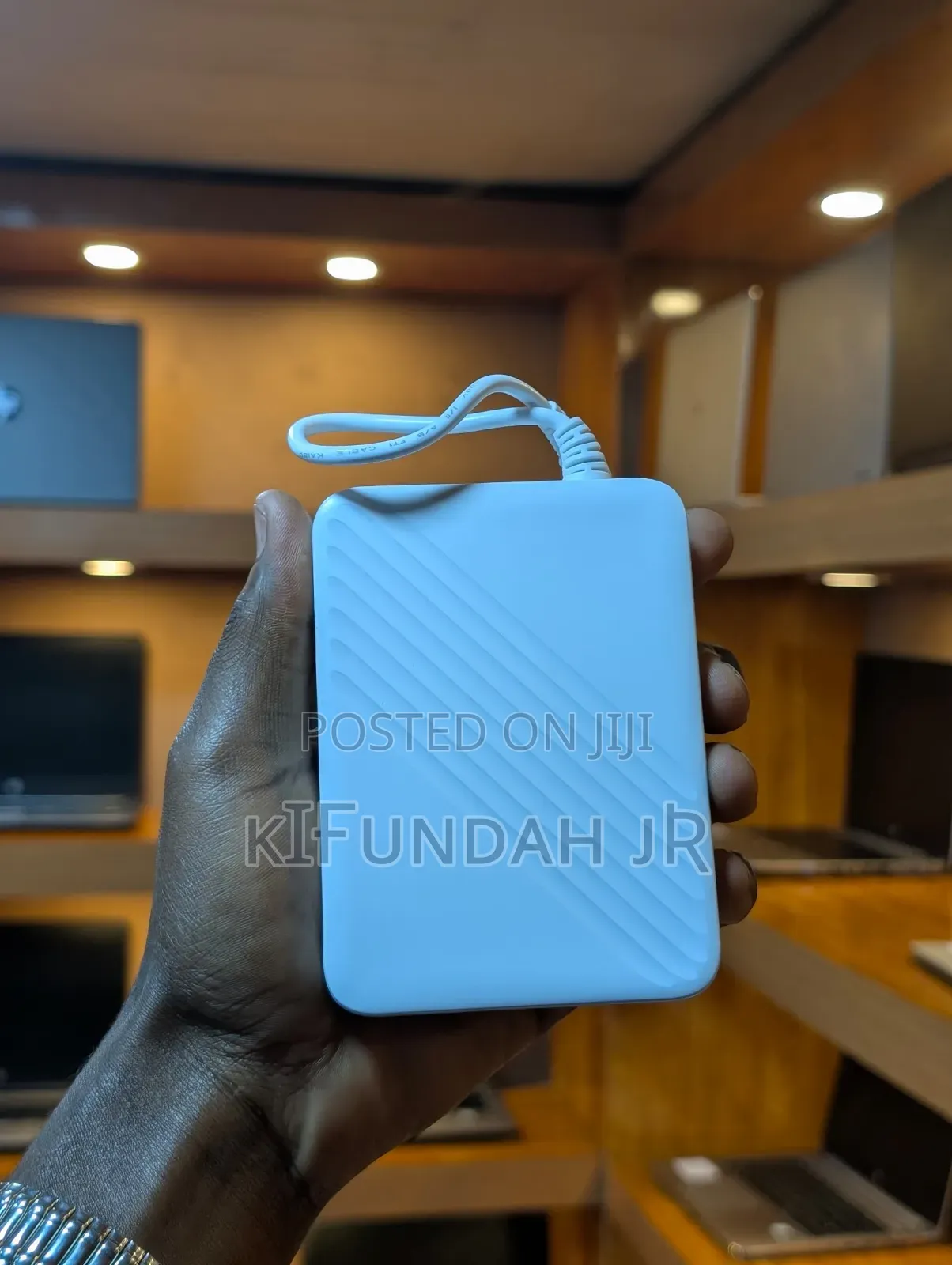 Power Bank 5000mah — Nguvu Ya Ziada Mkononi!