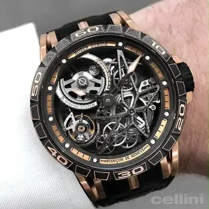 Roger DUBUIS