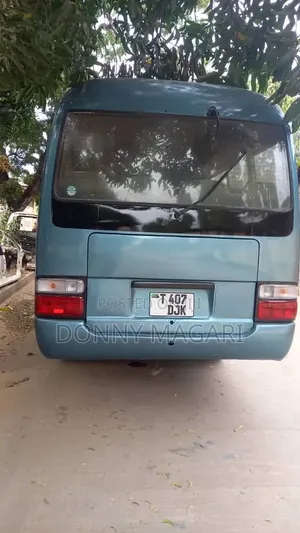 Toyota Coaster 2002 Blue