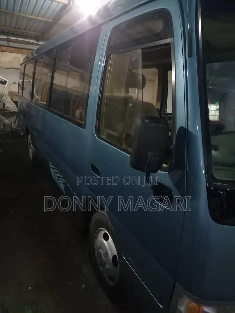 Toyota Coaster 2002 Blue