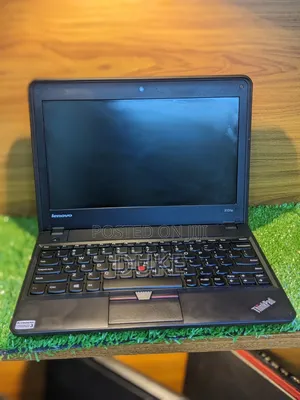 Laptop Lenovo ThinkPad X131e 4GB AMD A4 HDD 320GB