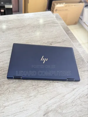 Laptop HP Dragonfly G4 8GB Intel Core i5 SSD 256GB