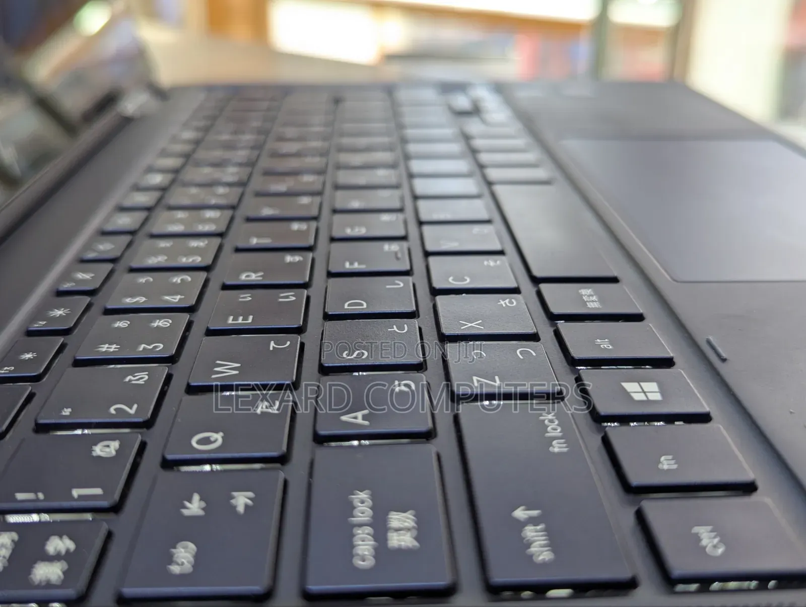 Laptop HP Dragonfly G4 8GB Intel Core i5 SSD 256GB