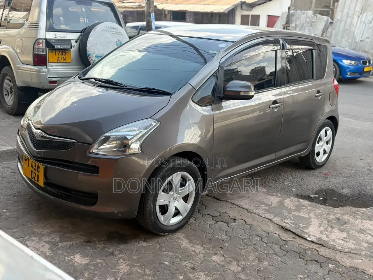 Toyota Ractis 2006 Gray