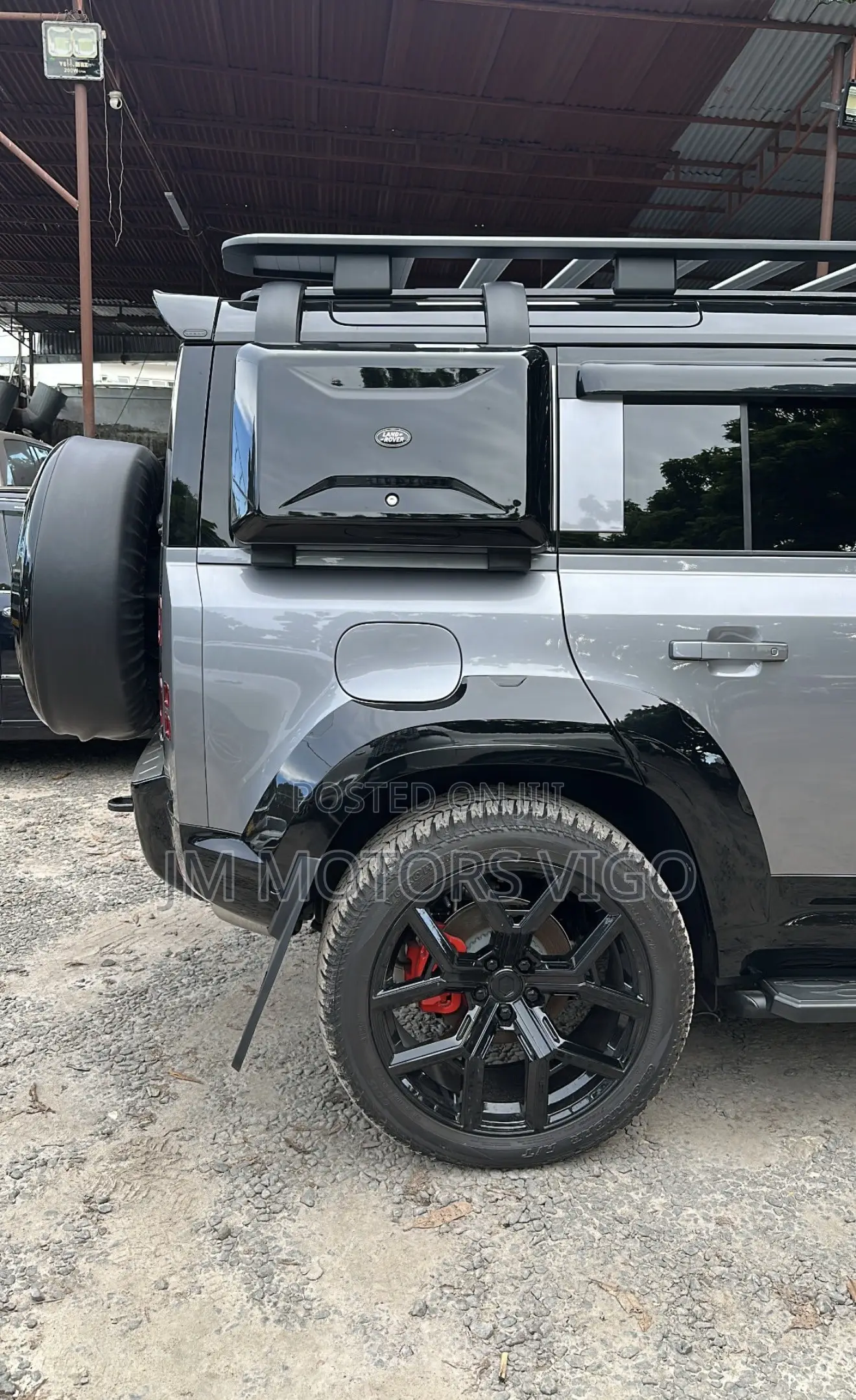 Land Rover Defender X-Dynamic SE 2024 Gray