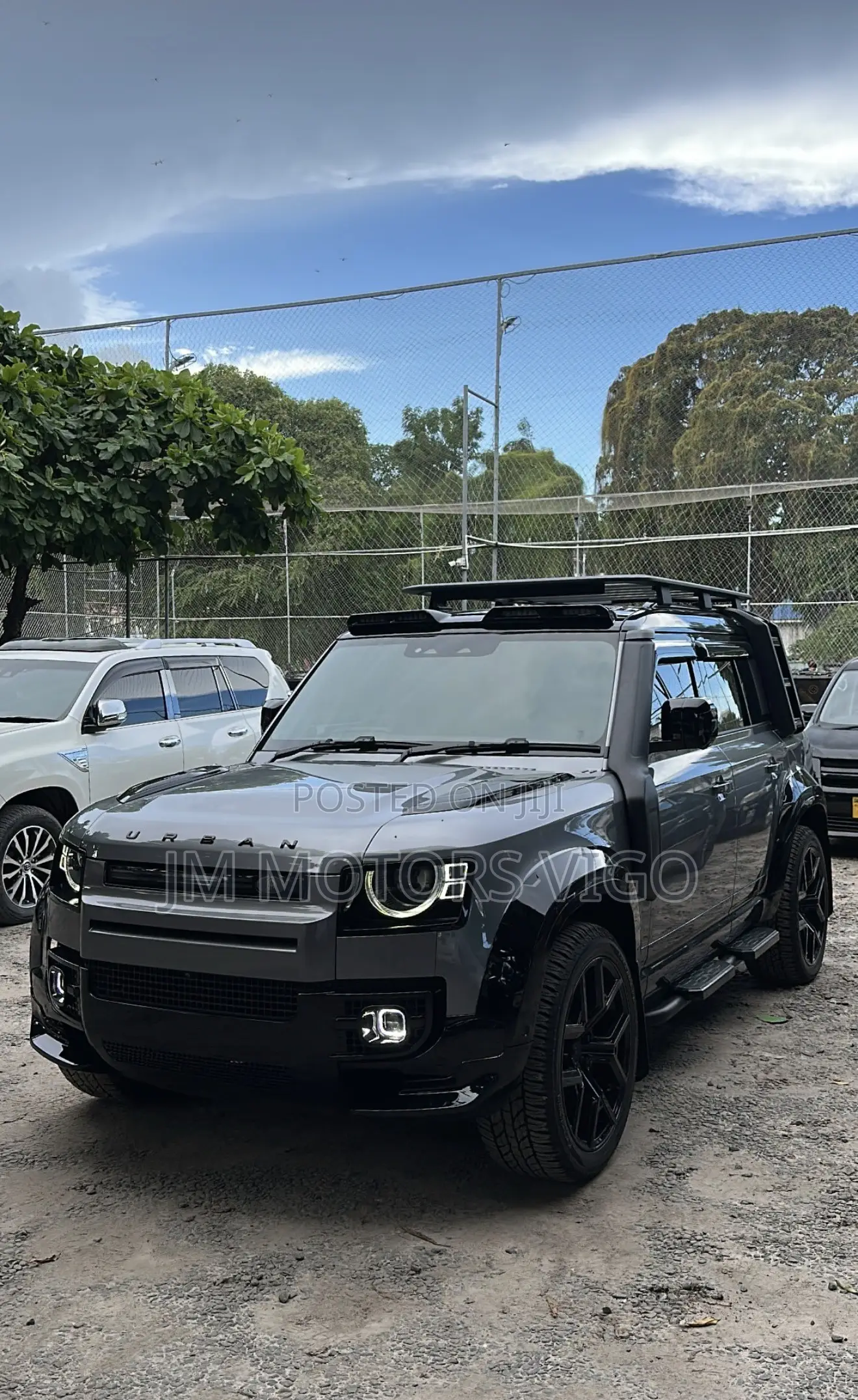 Land Rover Defender X-Dynamic SE 2024 Gray
