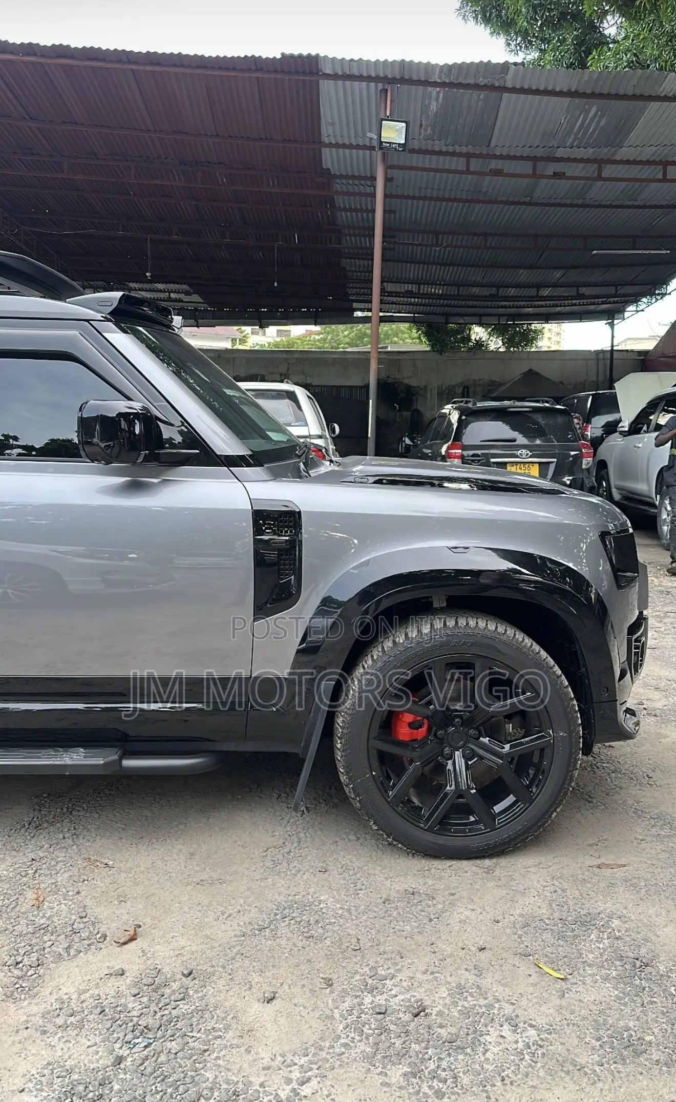 Land Rover Defender X-Dynamic SE 2024 Gray