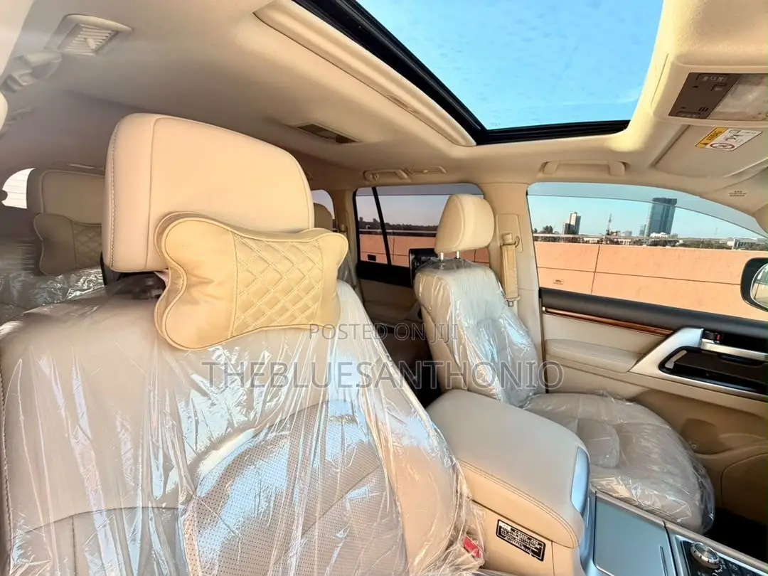 Toyota Land Cruiser 2018 Pearl
