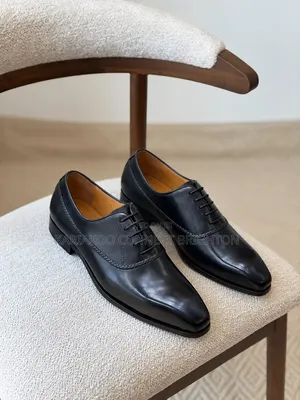 Classic Brown Leather Oxford Shoes