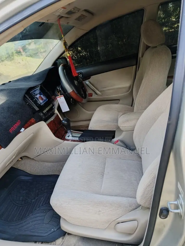 Toyota Premio 2005 Silver