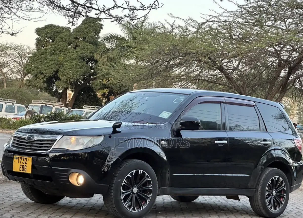 Subaru Forester 2010 Black