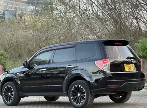 Subaru Forester 2010 Black
