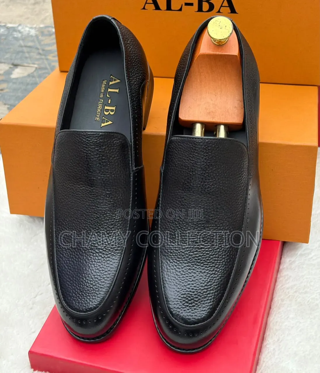 Means Shoes Smal Dot Al-Bar