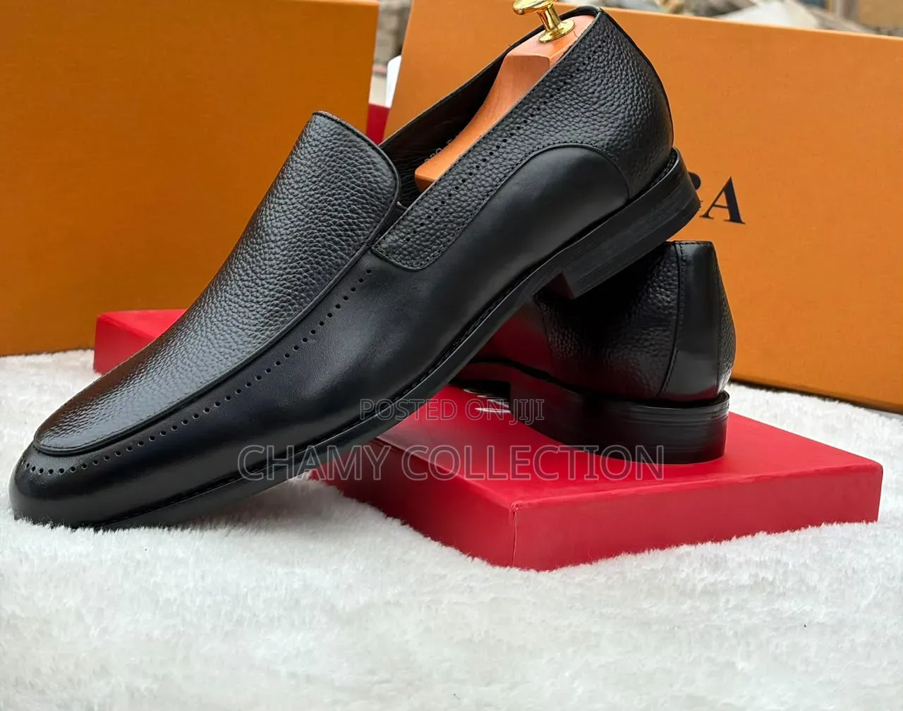 Means Shoes Smal Dot Al-Bar