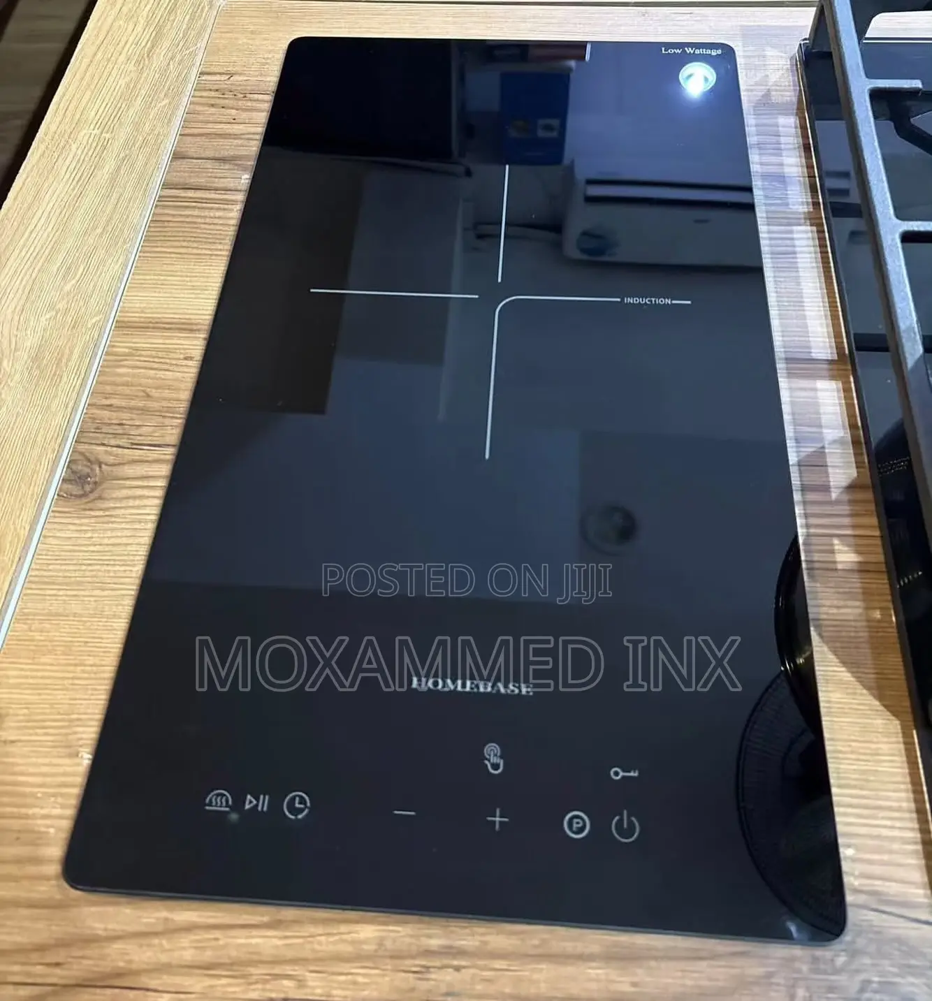 HOMEBASE INDUCTION COOKER2100WHB-1120-S3.30cm Built in Induction Hob.