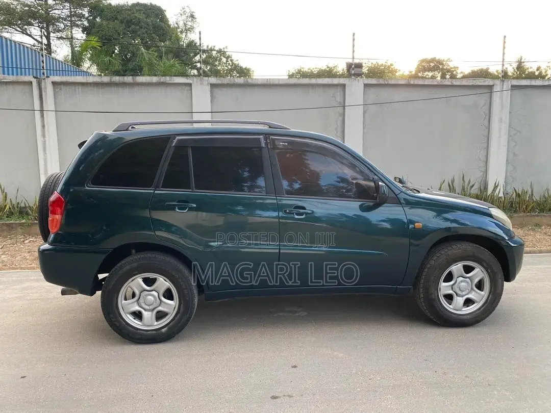 Toyota RAV4 1.8 2005 Green