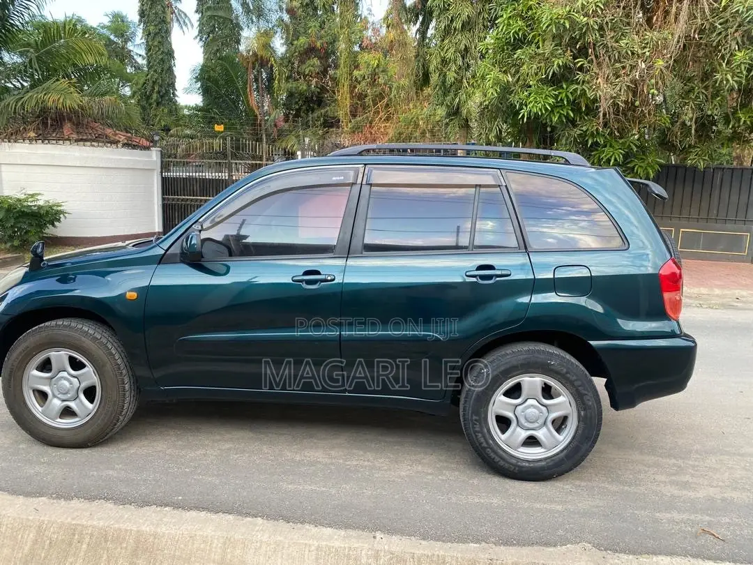 Toyota RAV4 1.8 2005 Green