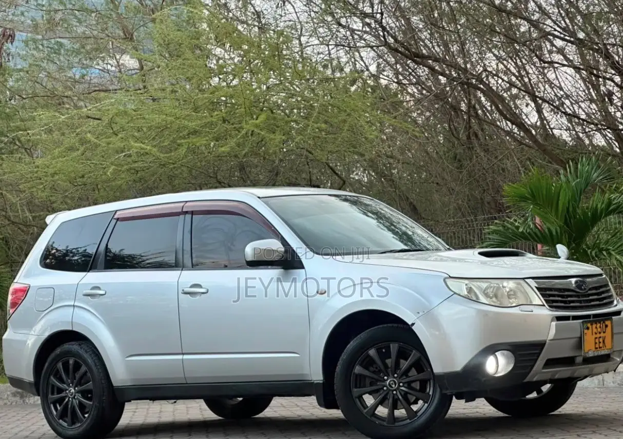 Subaru Forester 2009 Silver