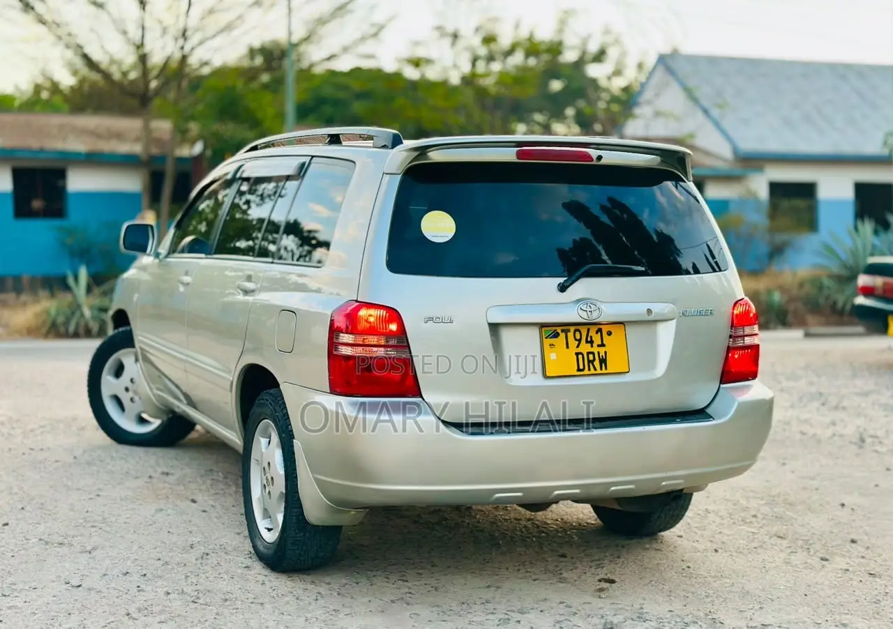 Toyota Kluger 2004 Silver