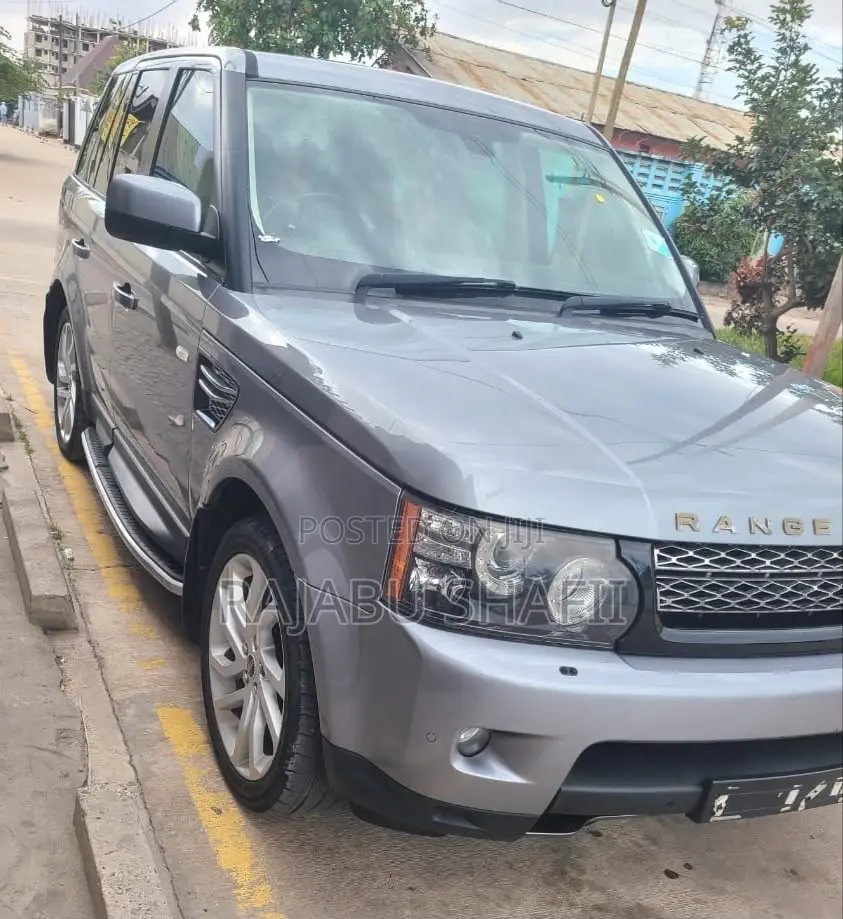 Land Rover Range Rover Sport 2013 Gray