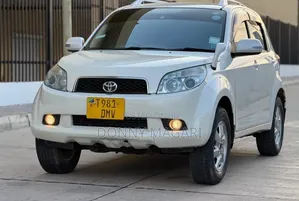 Toyota Rush 2006 White
