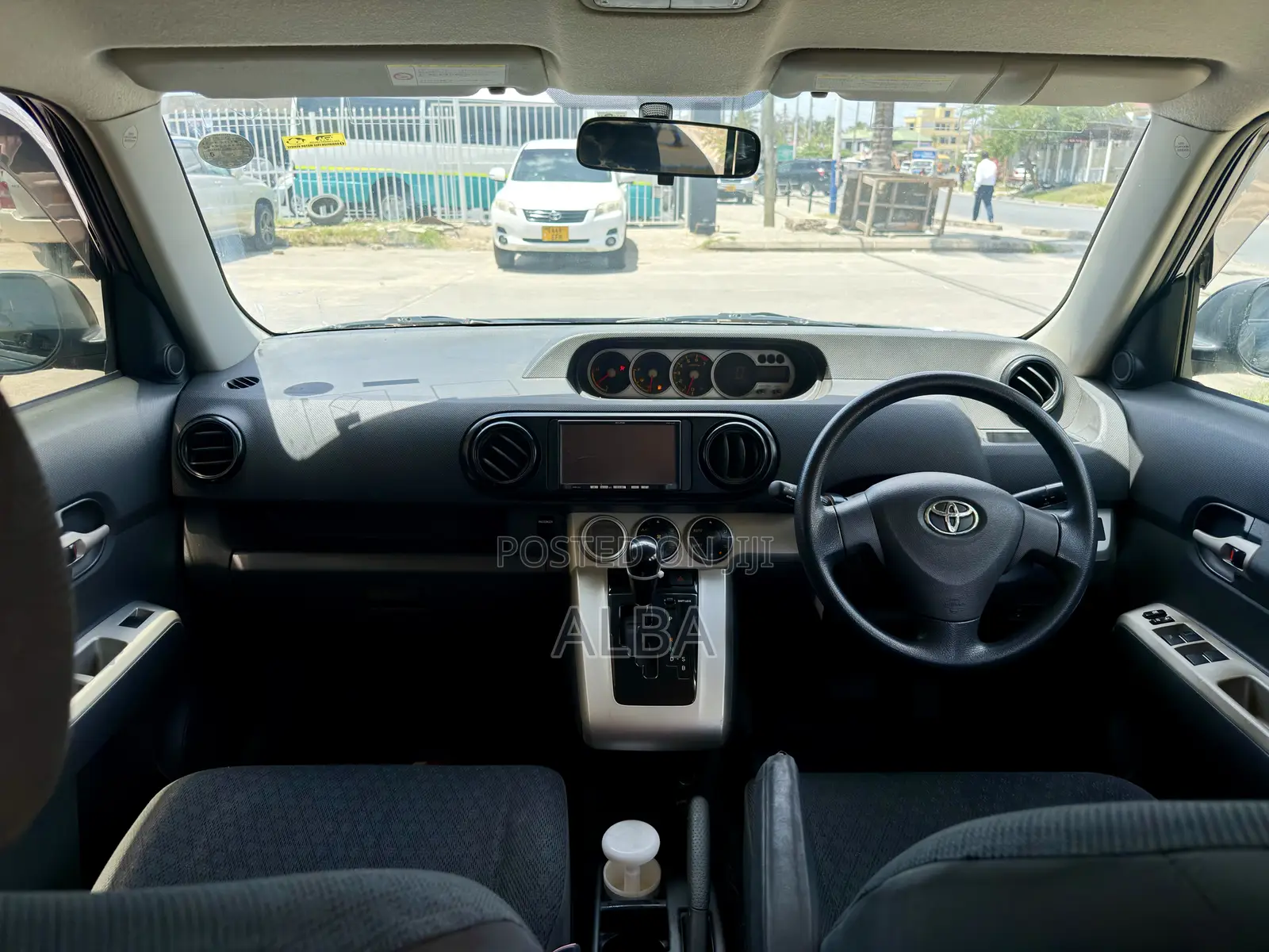Toyota Ractis 2010 Black