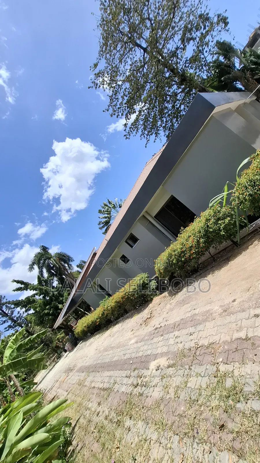 3bdrm Bungalow in Mliman City Mall, Sinza for rent