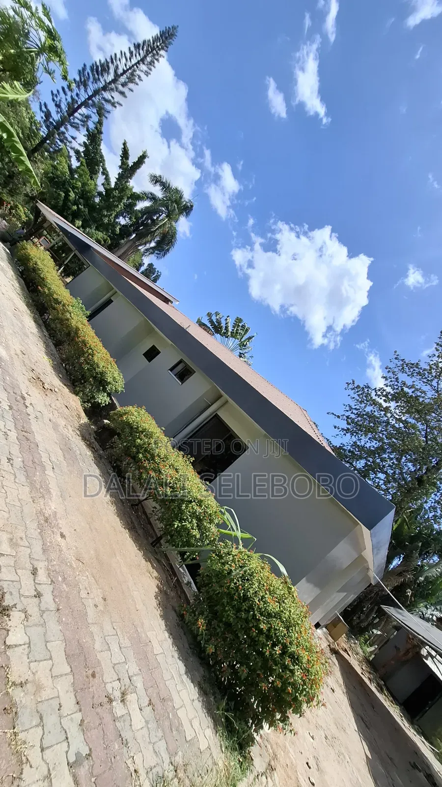 3bdrm Bungalow in Mliman City Mall, Sinza for rent