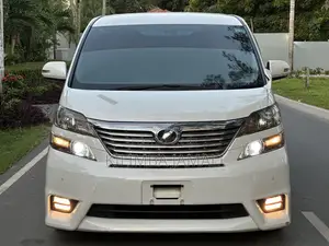 Toyota Vellfire 2010 White