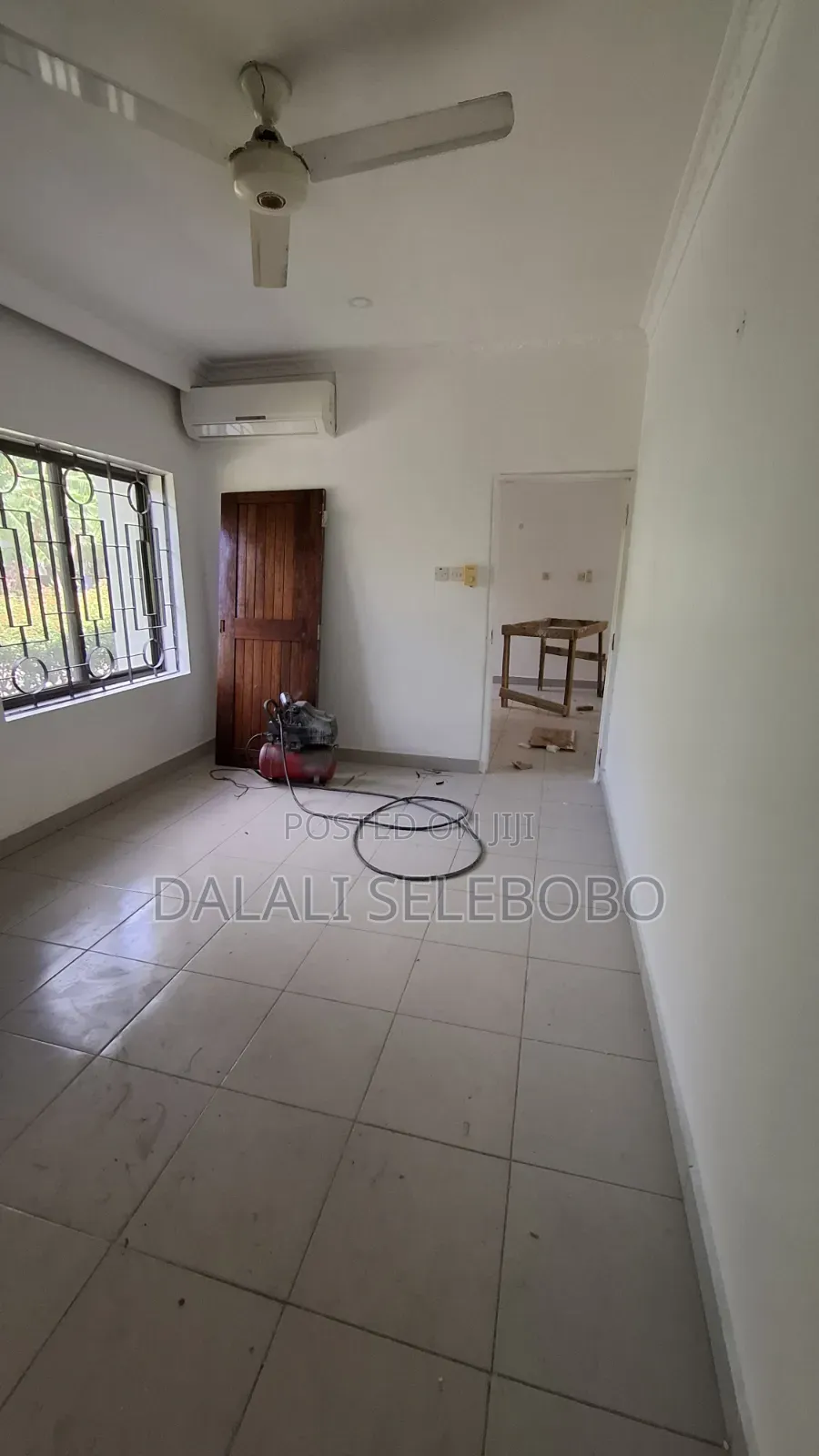 3bedrooms Office Space at Igesa Road Kivulini