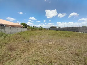 Kiwanja Kinauzwa Kigamboni Kibada