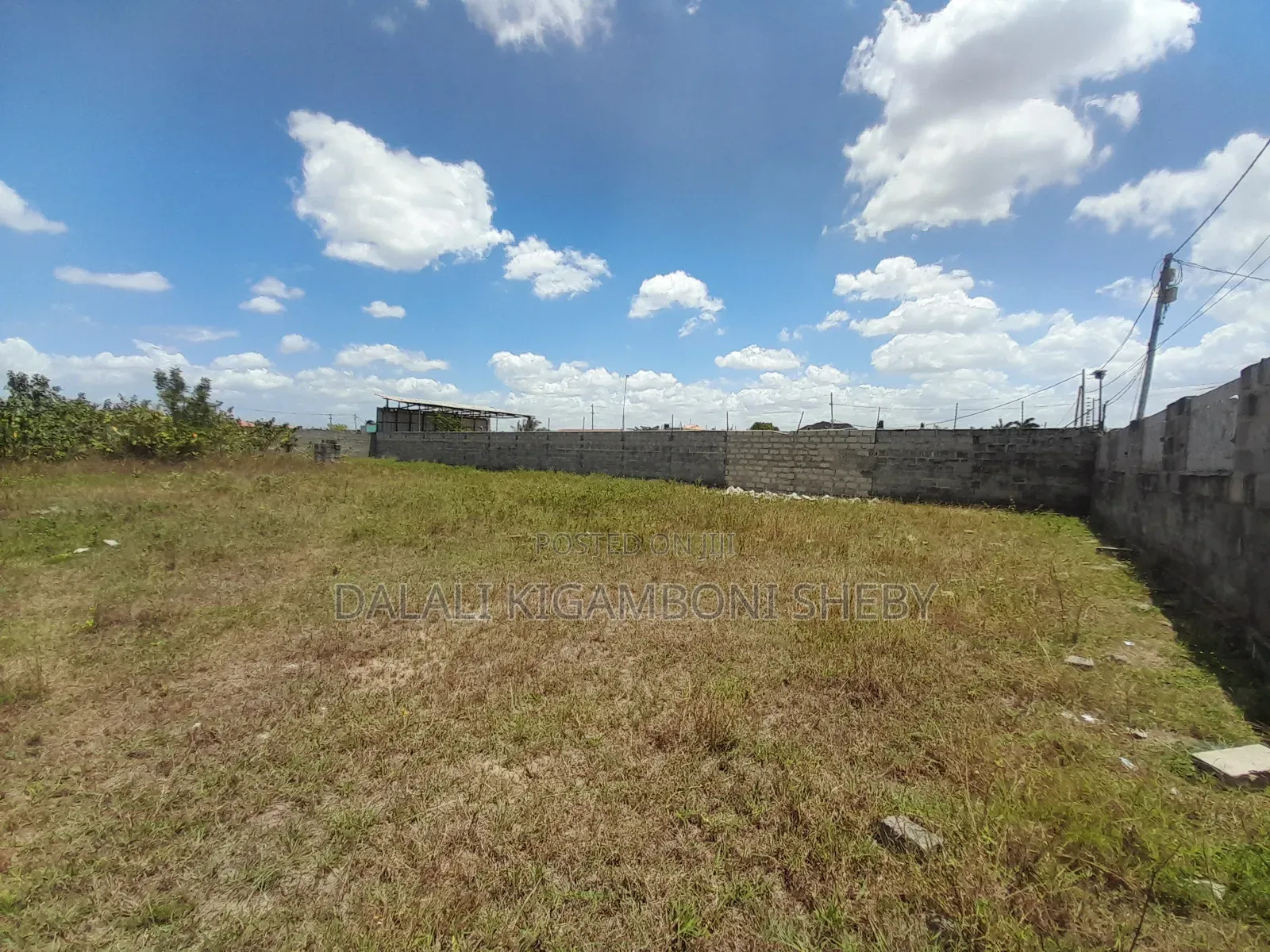 Kiwanja Kinauzwa Kigamboni Kibada