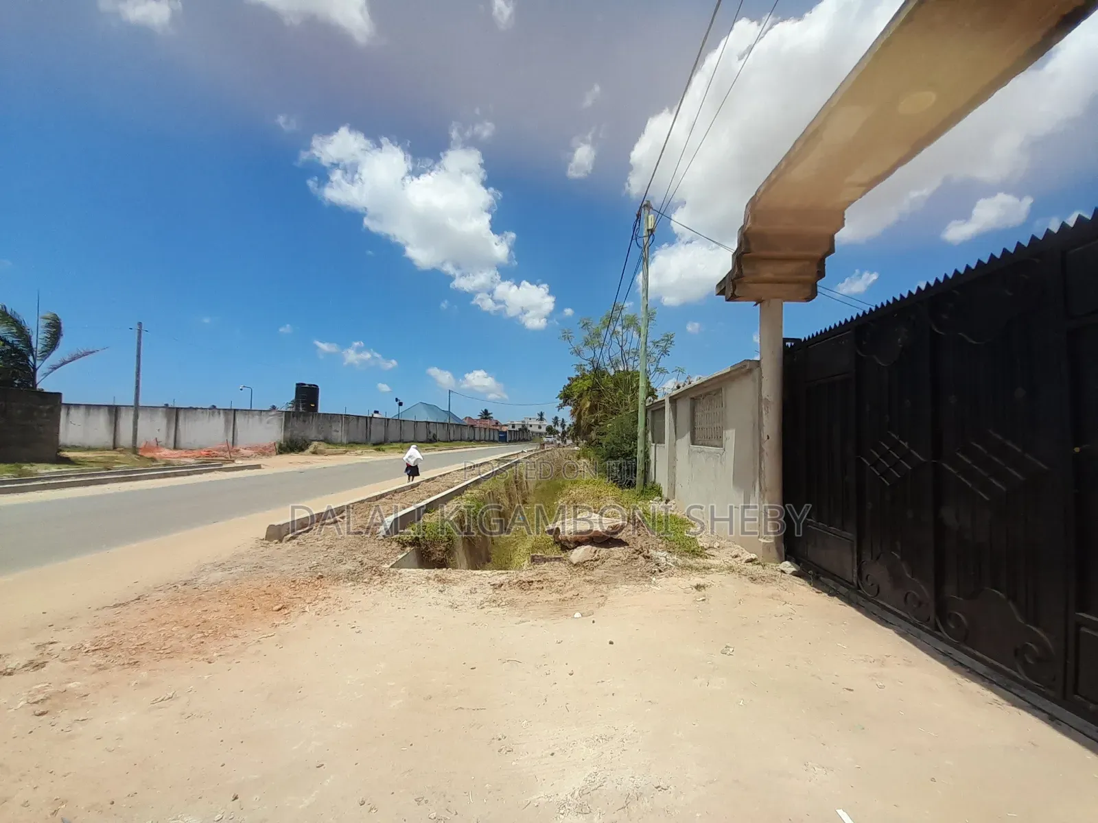 Kiwanja Kinauzwa Kigamboni Kibada