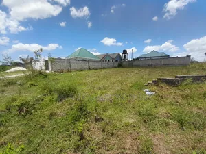 Kiwanja Kinauzwa Kigamboni Kibada