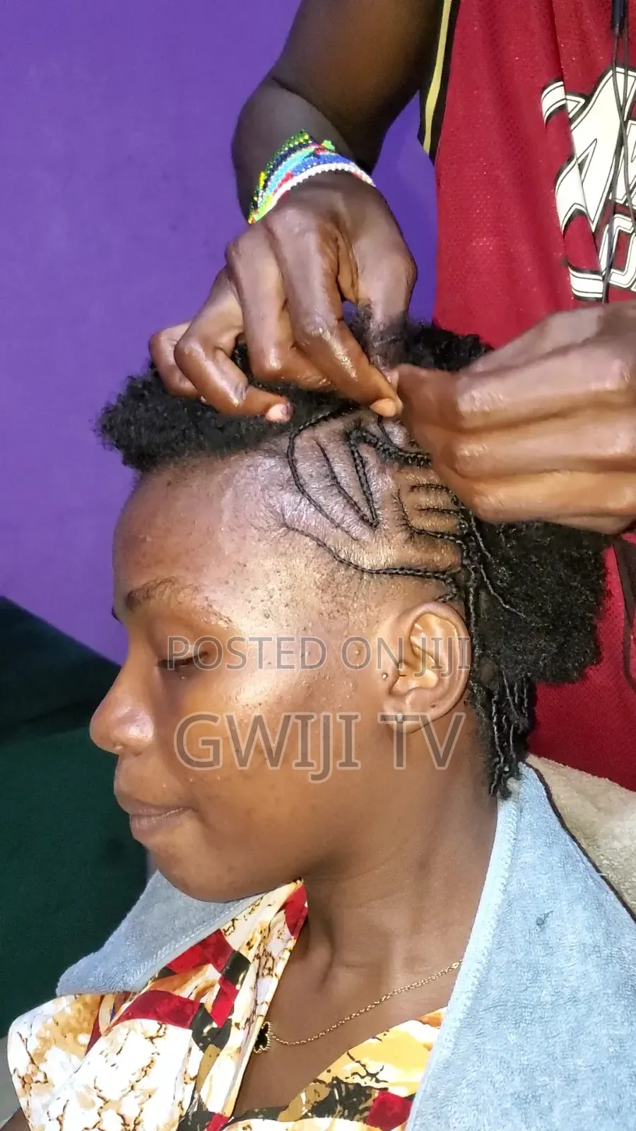 Jinsi Ya Kusuka Comb COIL ( Video Ya Mafunzo)