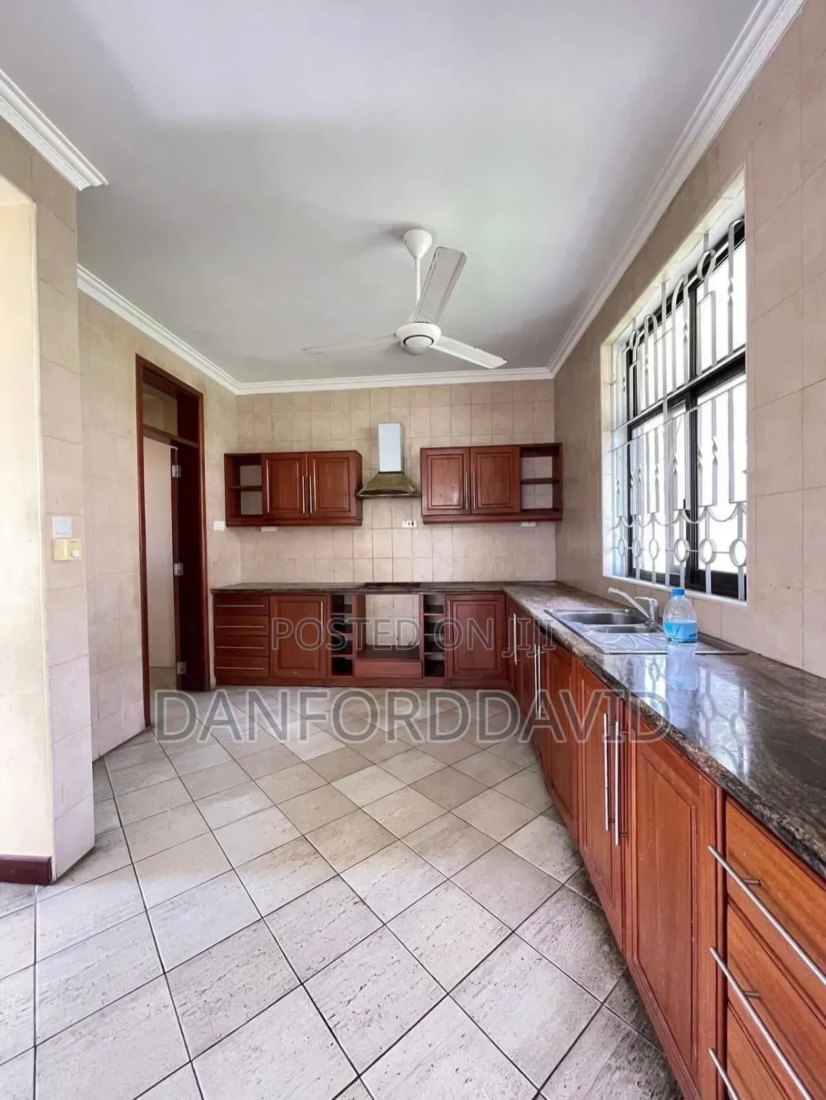 5bdrm House in Kahwa Real Estate, Mbezi Beach for rent