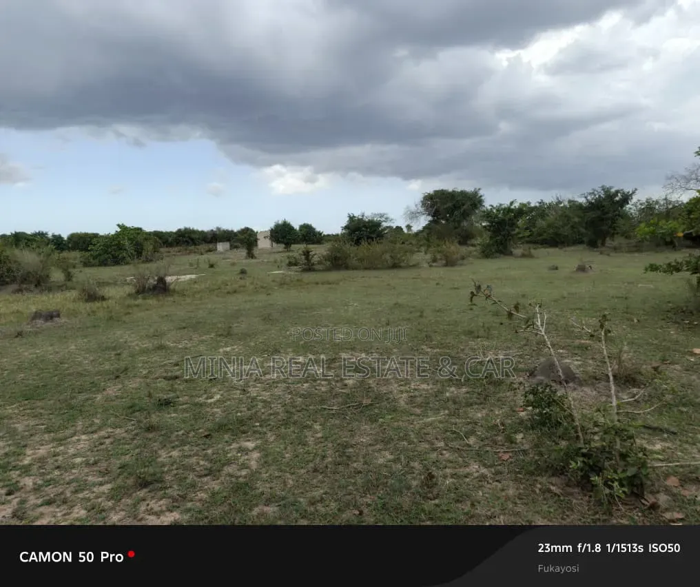 Shamba Linauzwa Bei Nzuri Fukayose Karibu Na Barabara
