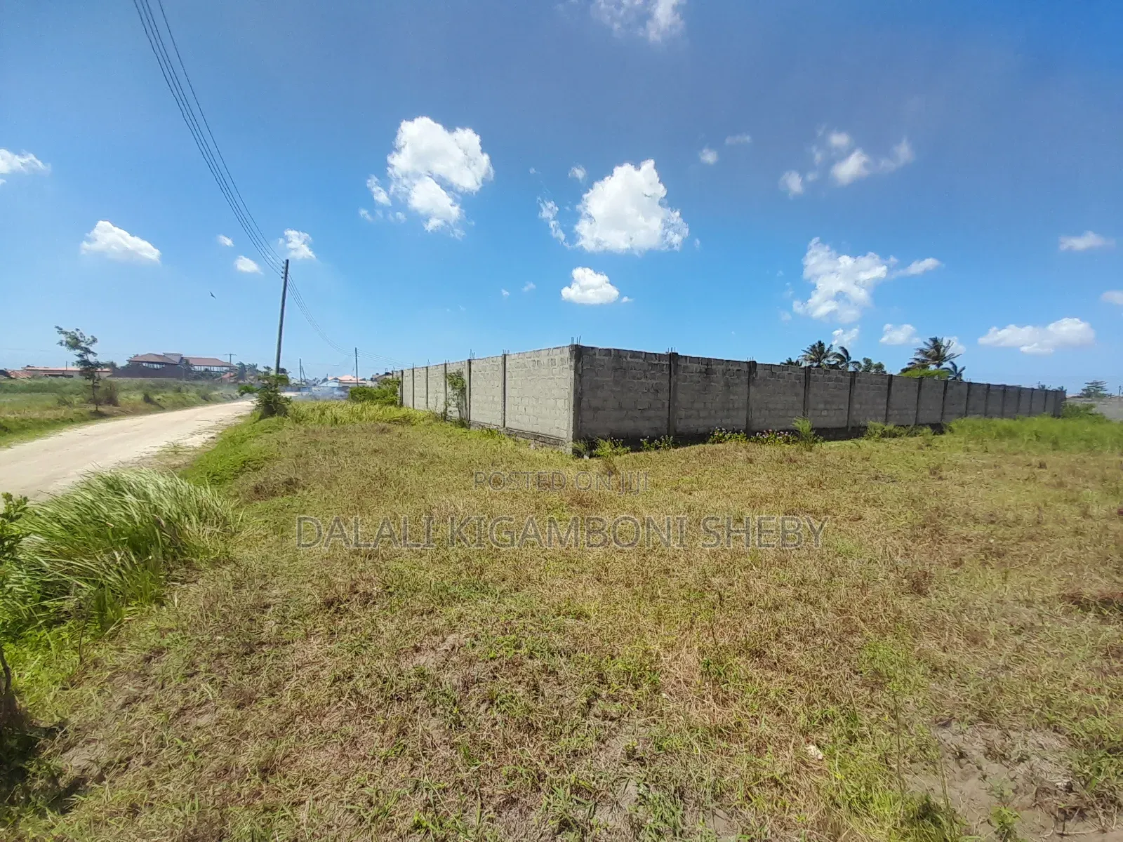 Kiwanja Kinauzwa Kigamboni Kibada