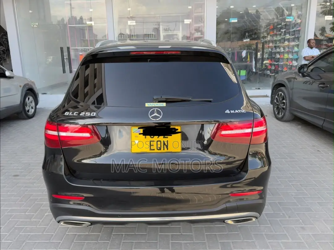 Mercedes-Benz GLC-Class 2017 Black