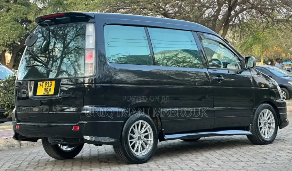 Toyota Noah 2001 Black
