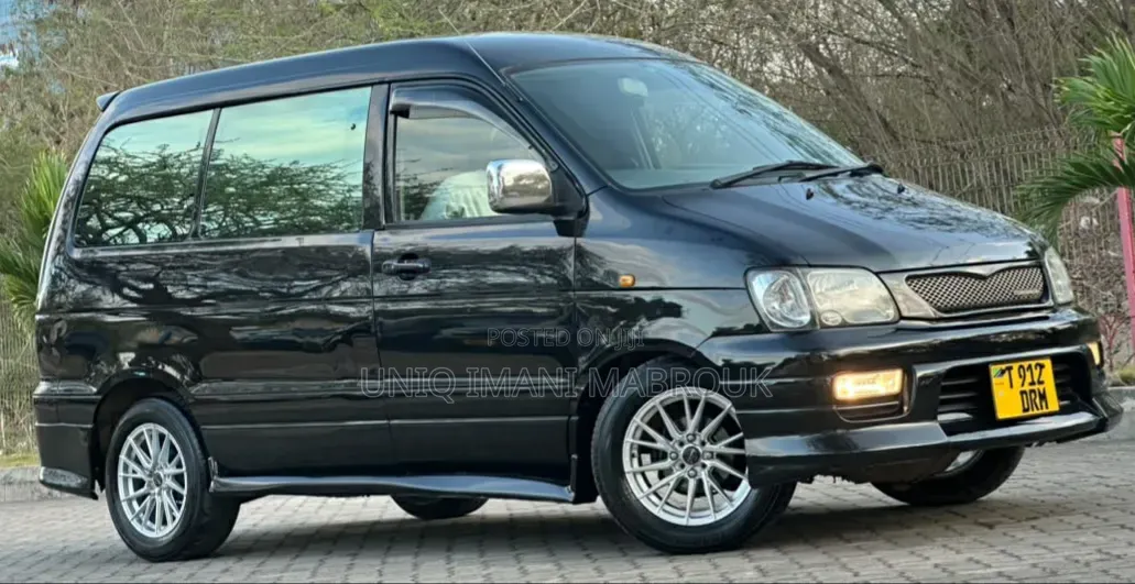 Toyota Noah 2001 Black