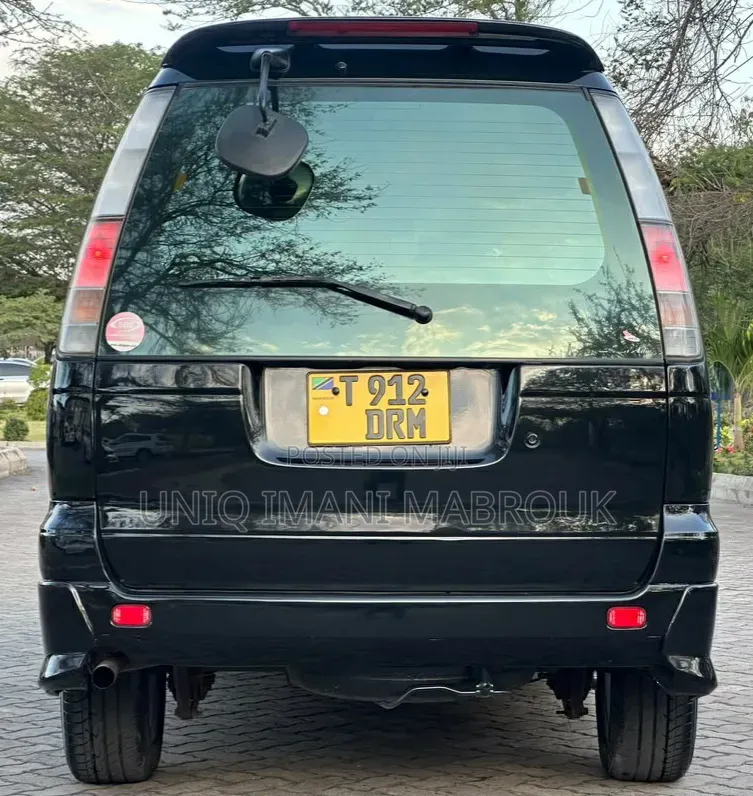 Toyota Noah 2001 Black