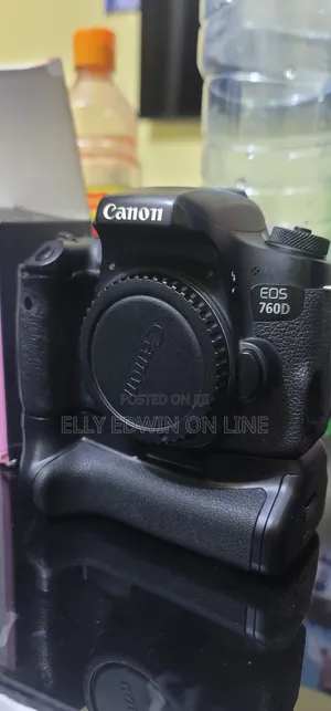 Inauzwa Canon 760d