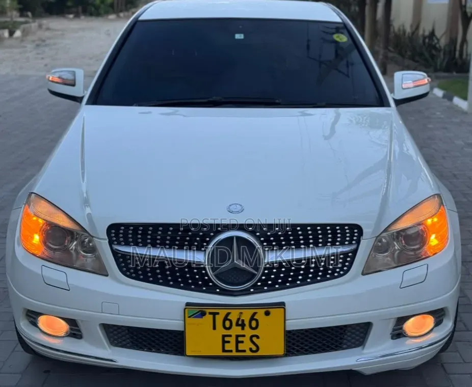 Mercedes-Benz C-Class 2009 White