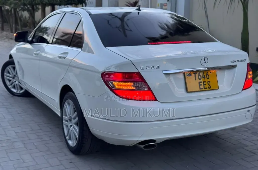 Mercedes-Benz C-Class 2009 White