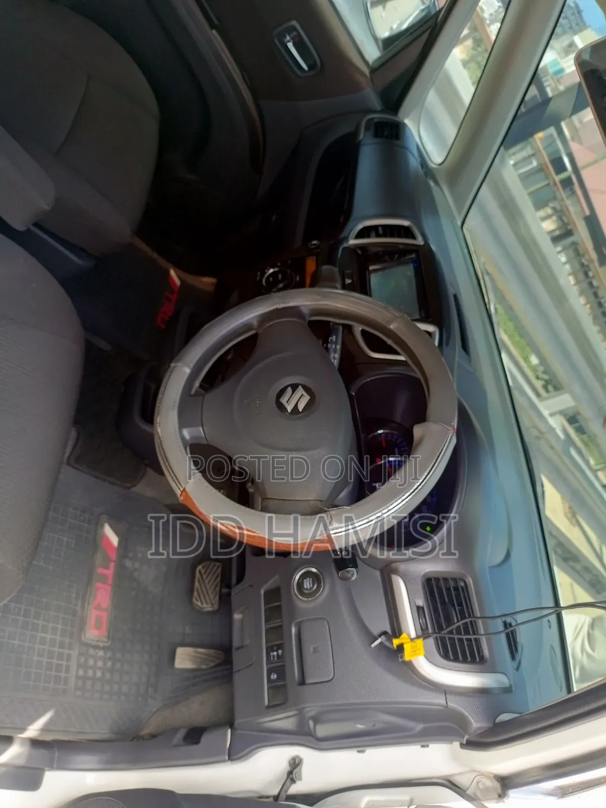 Suzuki Solio 2014 White