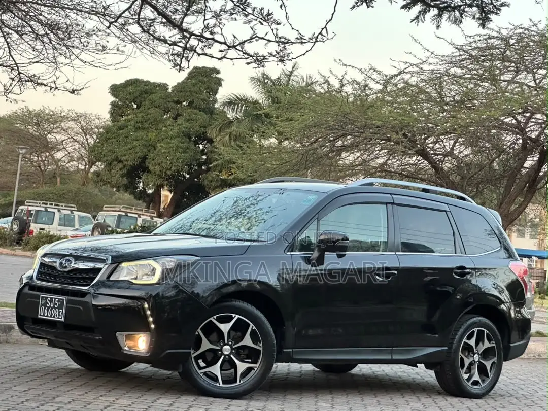 Subaru Forester 2015 Gray