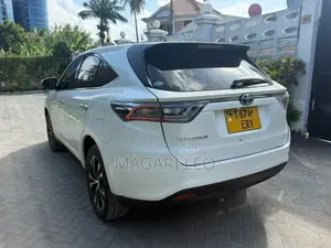Toyota Harrier 2.0 2015 White
