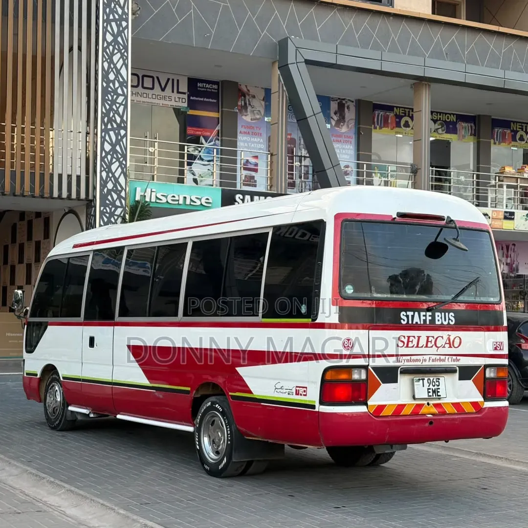 Toyota Coaster 2004 White
